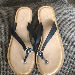 Black and Tan slip on Aldo thong sandal